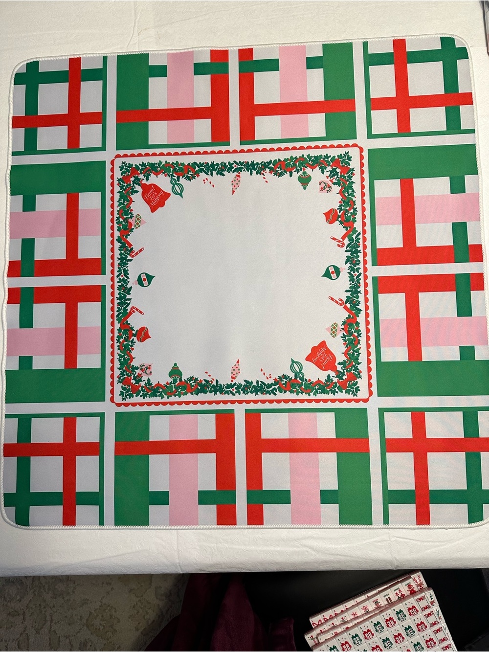 ***CHRISTMAS MAHJONG MAT- Green, Red & Pink
